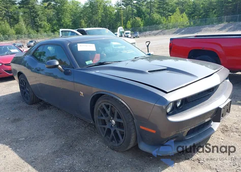 2015 Dodge Challenger R/T Scat Pack z USA, uszkodzony, nr VIN 2C3CDZFJXFH718427